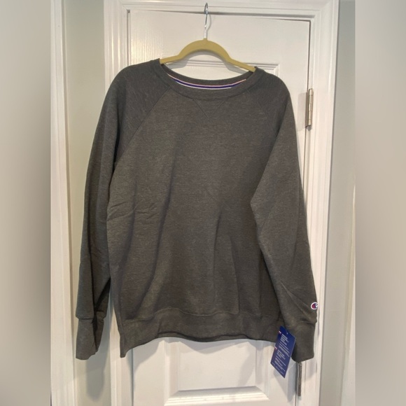 NWT Champion Size XL Gray Powerblend Long Sleeve Crew Neck Pullover Sweatshirt - Picture 1 of 11